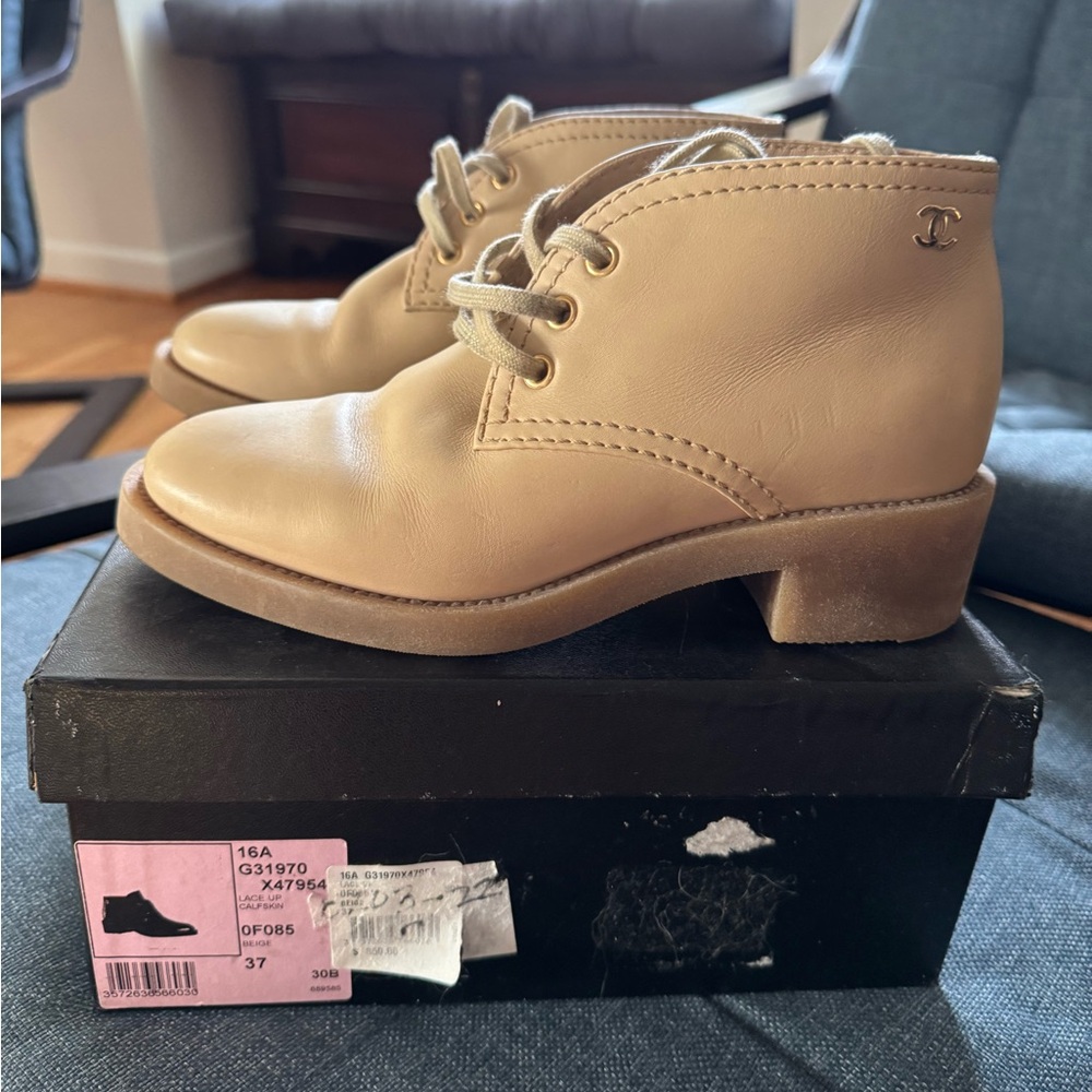 Chanel Ankle Boot 37